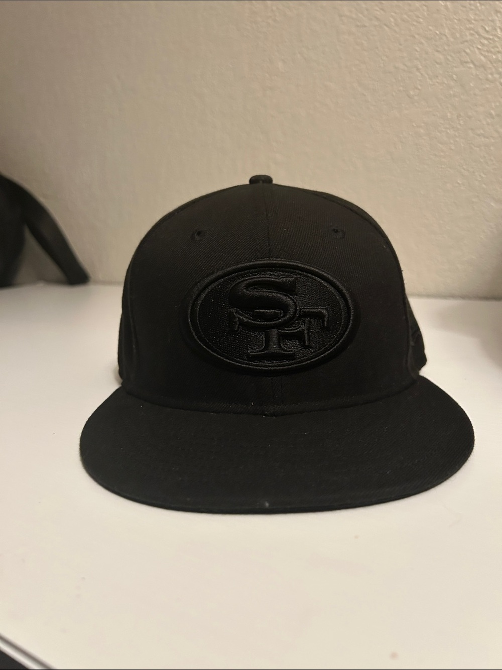 New Era Black San Francisco 49ers Logo Snapback Hat